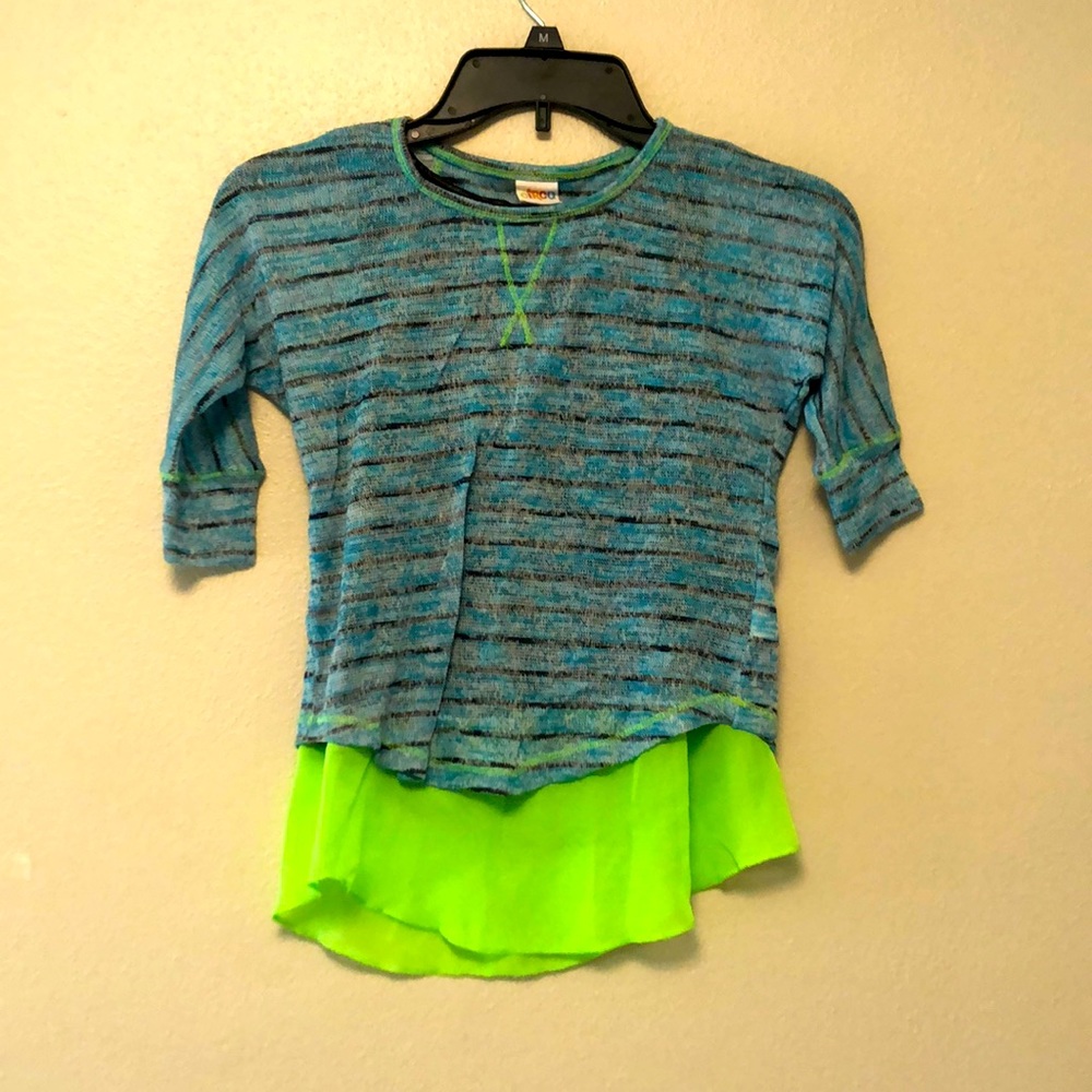 Kids layered quarter sleeve top!